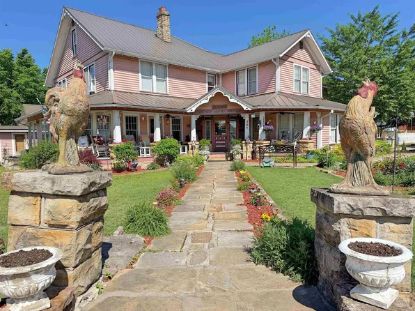 307 W Washington St, Mountain View, AR 72560