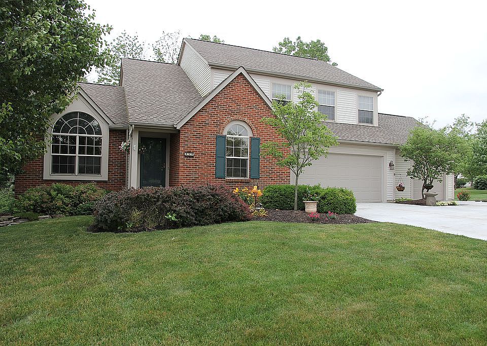 1st image of 250 Ashley Ct