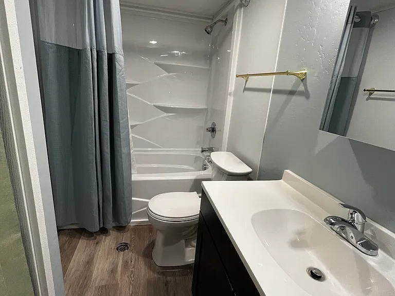 1536 Main St #E — Photo 16