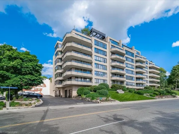 2 Lancaster St E #403, Kitchener, ON N2H 6S3