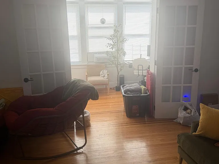 36 Courter Ave #1A — Photo 8