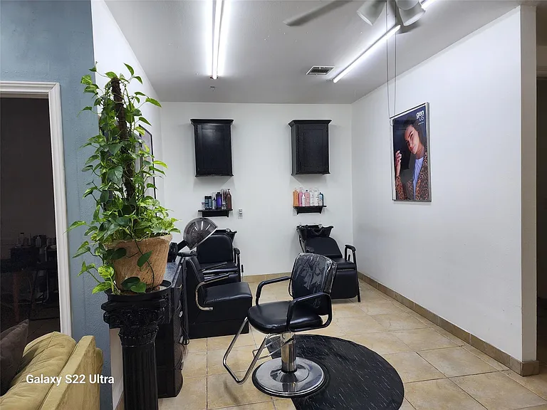 410 Rosamond St #A — Photo 8