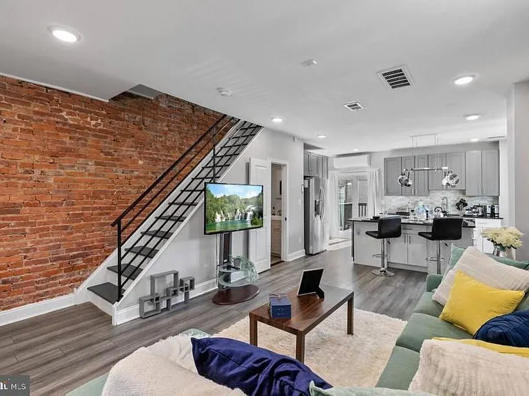 1449 S 32nd St #2 — Photo 4