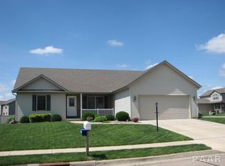 10815 N Fieldgrove Dr, Dunlap, IL 61525