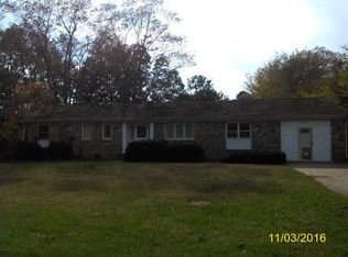 1310 Crestview Dr, Shelby, NC 28150