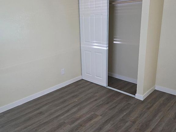3rd image of 8794 Blossom Ave