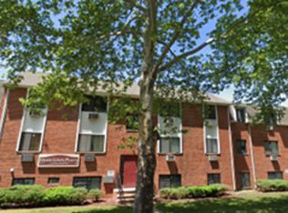 19 Long St #19D, East Orange, NJ 07017