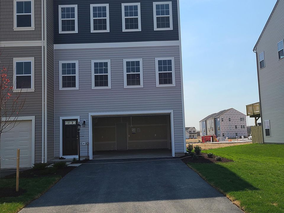 1st image of 210 Norland Knoll Dr #1