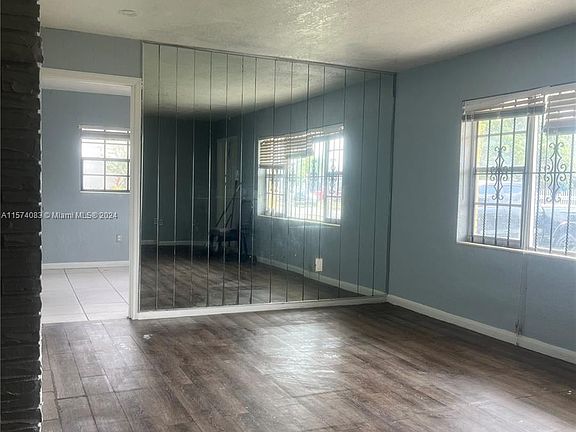 4th image of 17100 NW 9th Pl