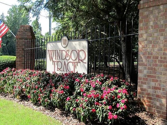 2nd image of 6130 Windsor Trace Dr
