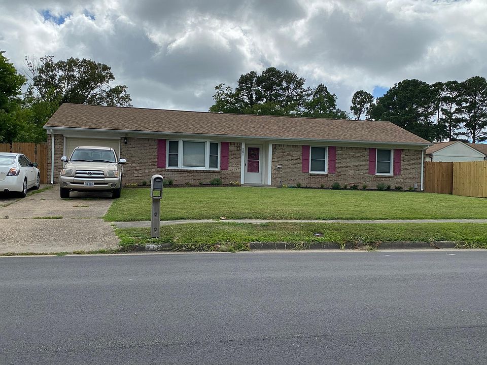 1st image of 967 Strickland Blvd