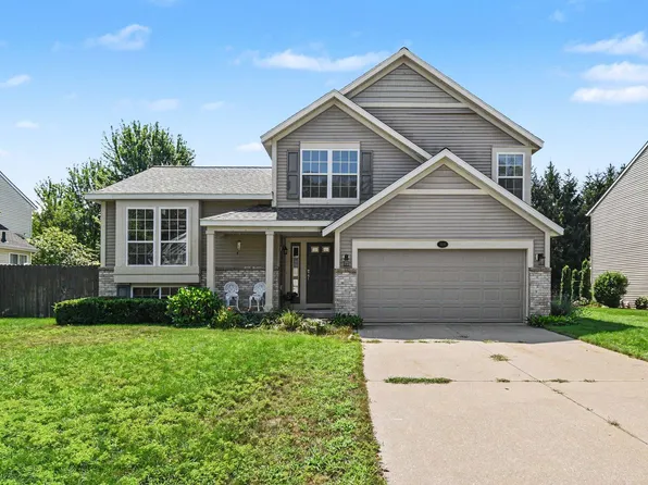 15116 Briarwood St, Grand Haven, MI 49417