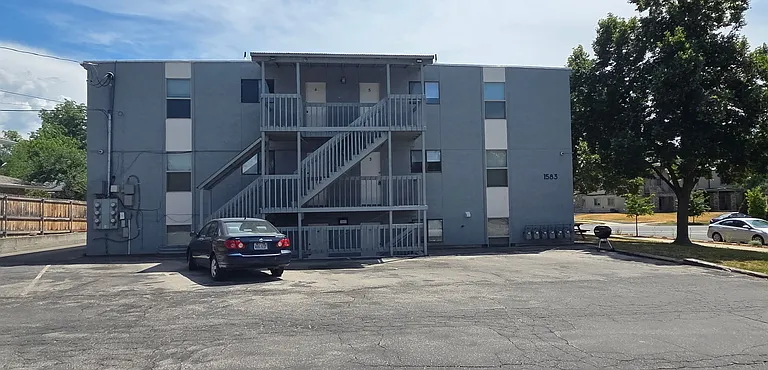 1583 E Stratford Ave #2 — Photo 11
