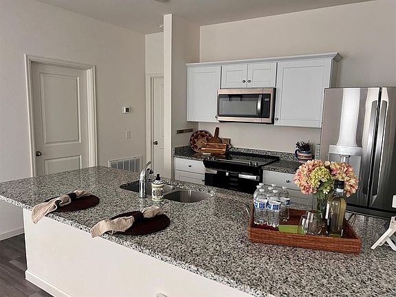 4th image of 1052 Lacebark Pine Ln