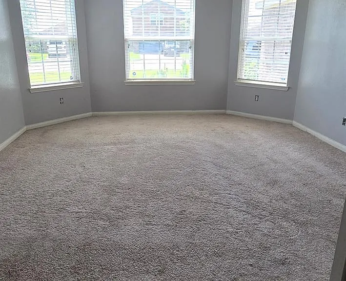 2318 Oyster Bay Ave — Photo 7