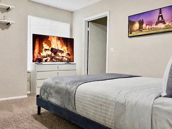 3rd image of 4515 Oakcreek St #101