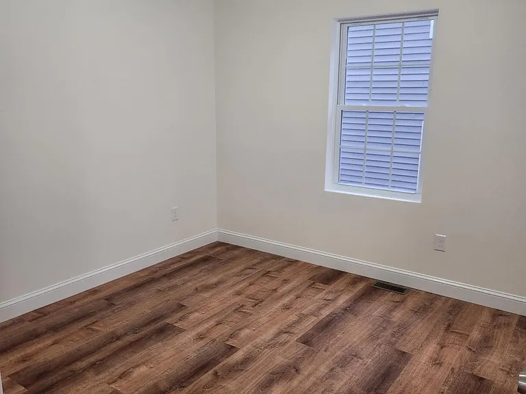 26 Cromwell St #1 — Photo 21