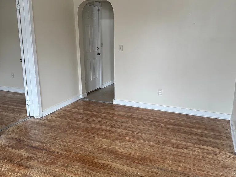 30 Saint Jerome Ave #2R — Photo 21