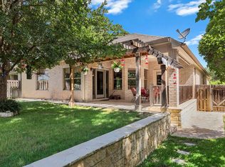 305 Chase Oaks Pl, Fredericksburg, TX 78624