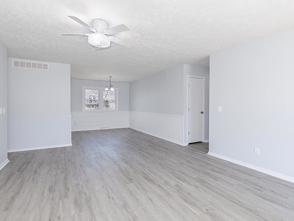 5th image of 1312 Nicki Dr