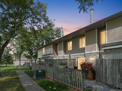 1329 Wagon Wheel Rd, Hopkins, MN, 55343