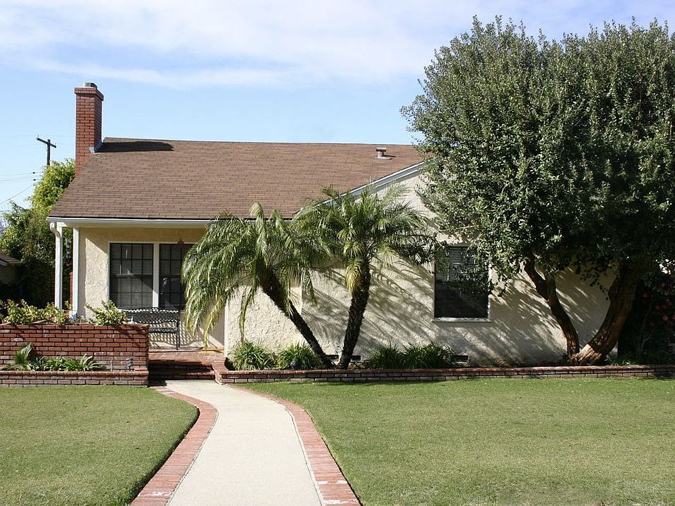 Great curb appeal