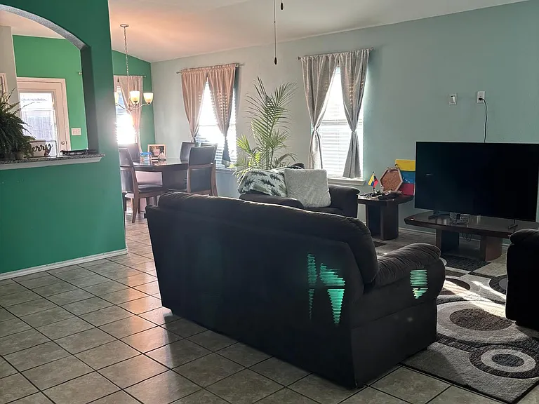 313 Ammonite Ln — Photo 3
