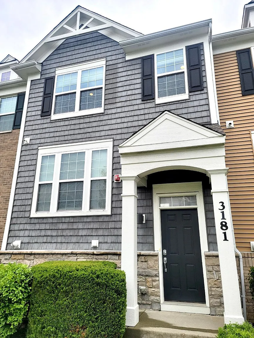 3181 Coral Ln photo 1