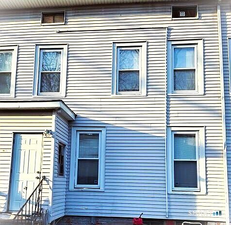 2nd image of 41 Hanover Street #41