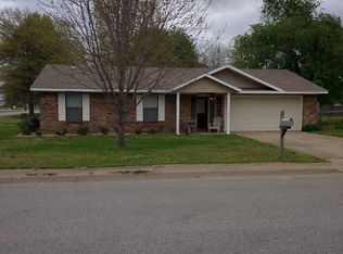 100 Eames Ave, Springdale, AR 72764