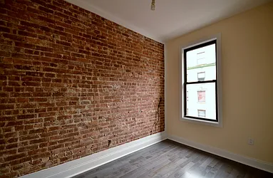 Rented by CITY SKYLINE REALTY INC