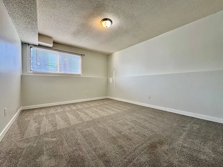 2-1417 43rd St SE #2 — Photo 14