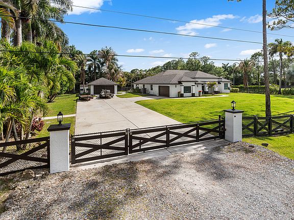 2nd image of 17148 78th Road N
