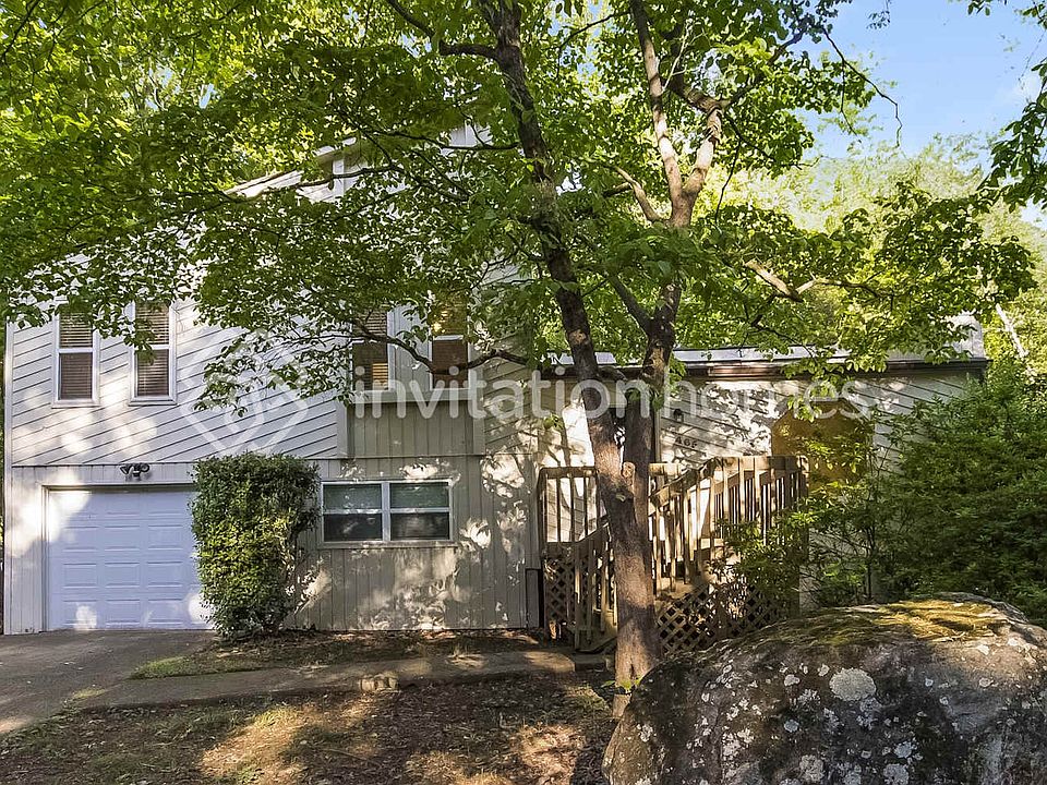1st image of 4465 Patrick Dr NE