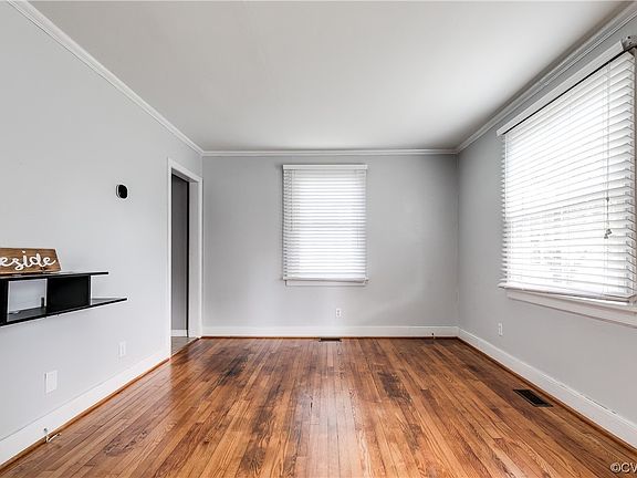 4th image of 2314 Greenway Ave