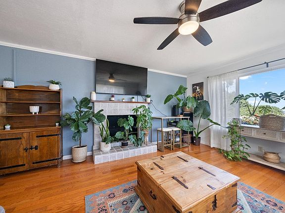 2nd image of 5991 Rose Arbor Avenue