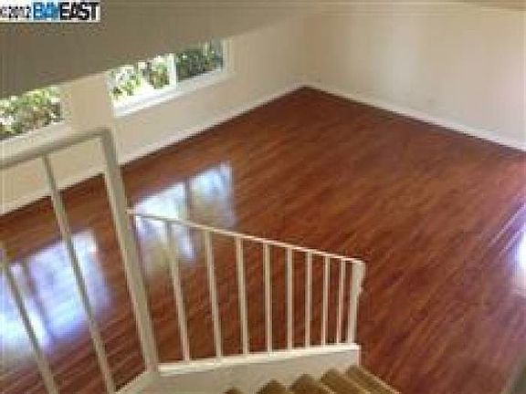 3rd image of 4259 Polaris Ave
