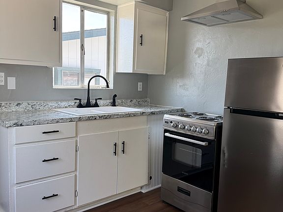 2nd image of 120 Parkway St #120