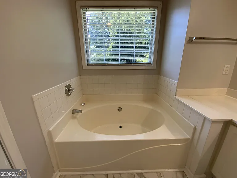 5600 Sugar Crossing Dr — Photo 16