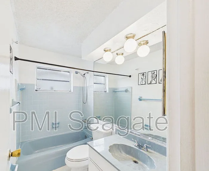 7620 NW 21st St — Photo 13