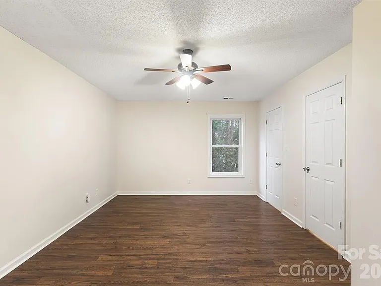 1751 Robert Martin Rd — Photo 9