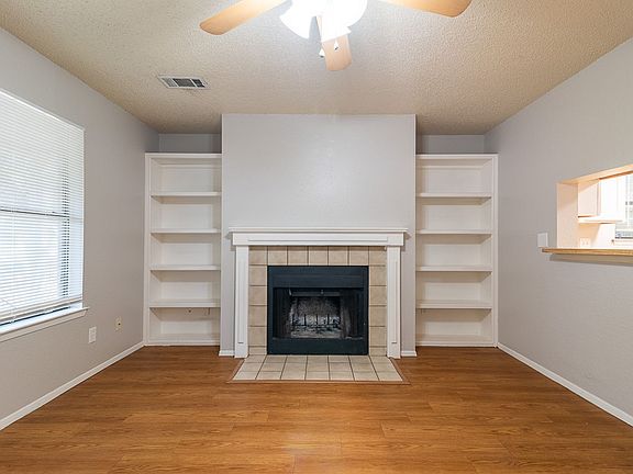 5th image of 2906 Jadewood Ct #B