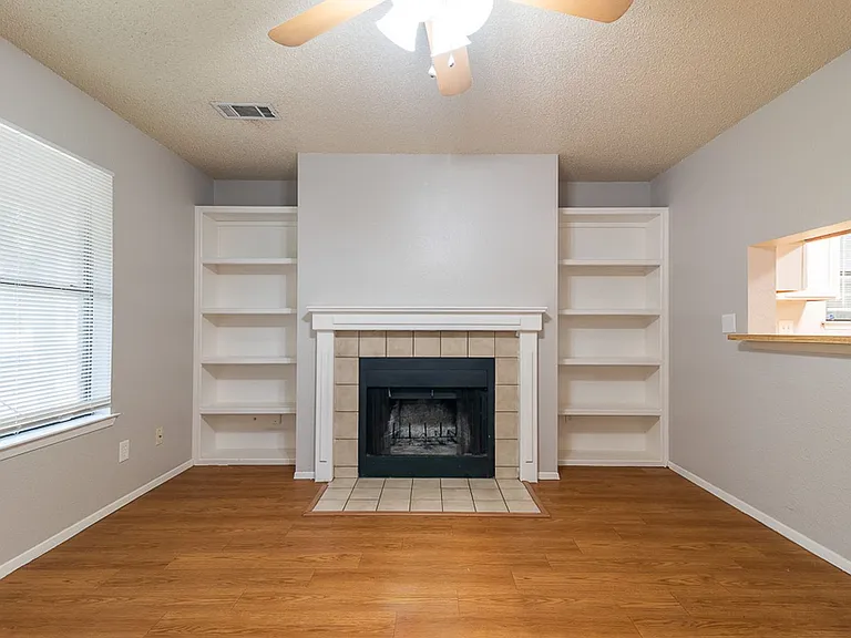 2906 Jadewood Ct #B — Photo 5