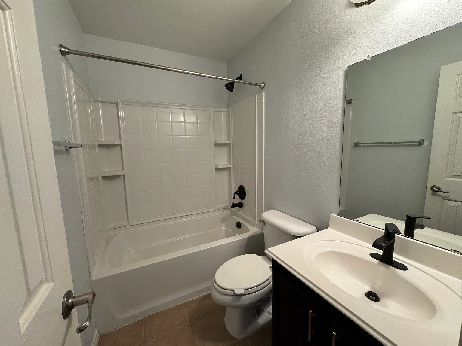 3 bed, 1850 sqft, $2,495 — Photo 4