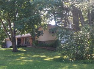 1718 Acorn Way, Green Bay, WI 54304