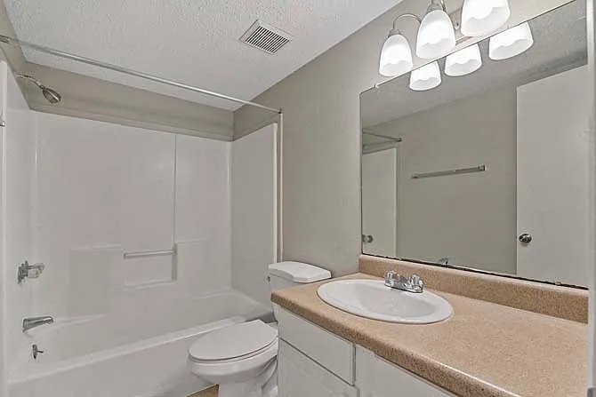 Sage Creek Apartments — Photo 35