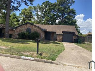 7118 Heath St, Houston, TX 77016
