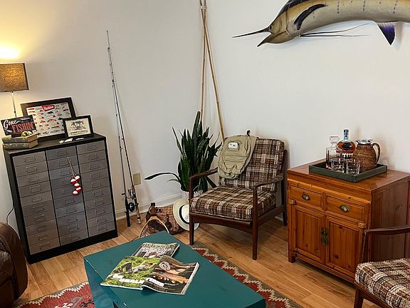 5th image of 107 Riverview Dr #5