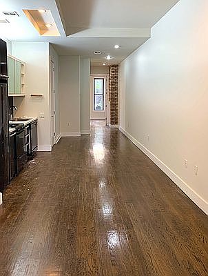 3rd image of 179 Maujer St #1B
