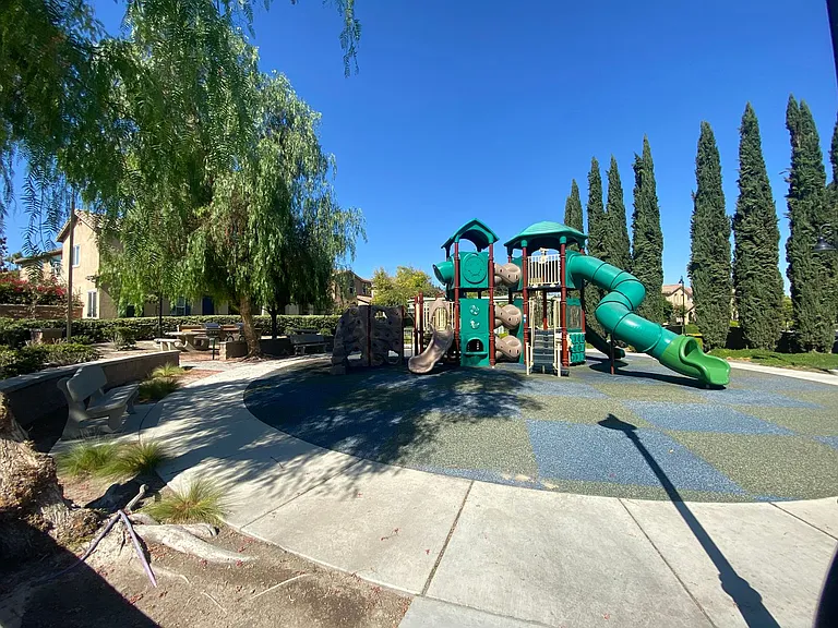 14601 Serenade Dr — Photo 48